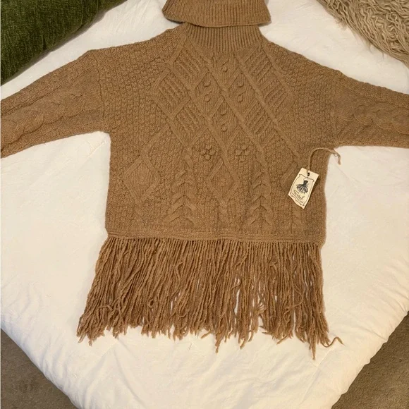 Cozy Tan Cable Knit Sweater with Fringe - Picture 5 of 6